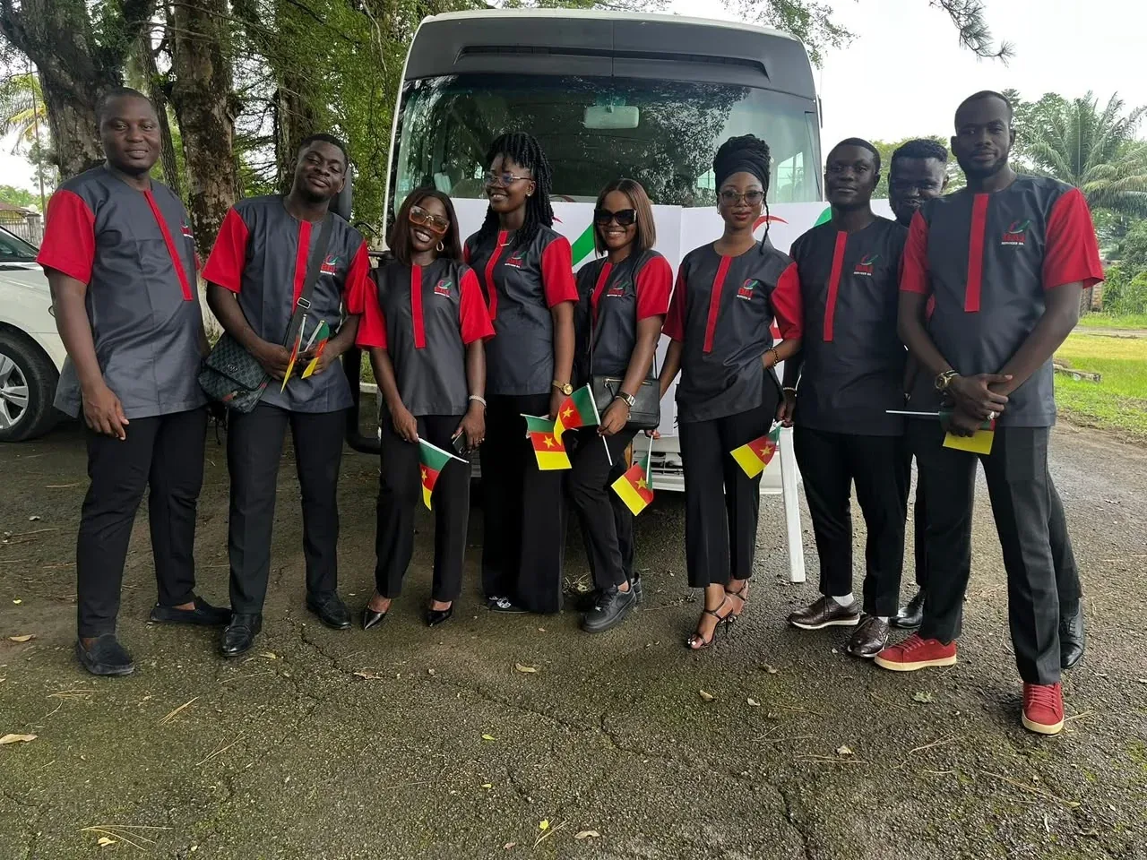 Équipe BAJ Services en uniforme